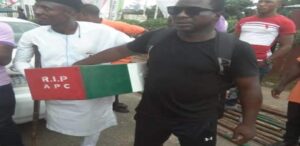 Man who trekked against Buhari arrives Abuja 34 days after, endorses Atiku