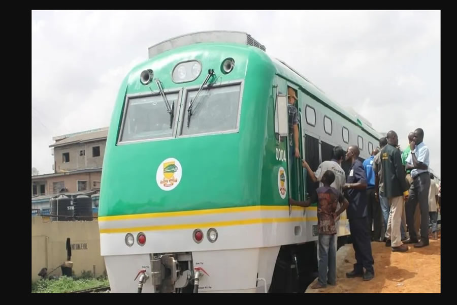 Abuja-Kaduna train remains shut, says FG